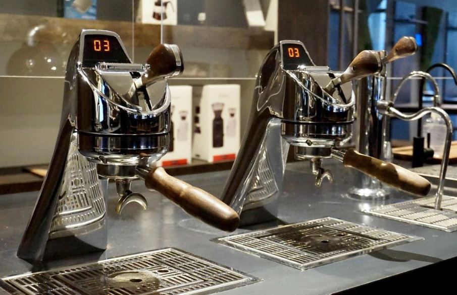 Prototype Coffee: Espresso Shots & Roasting Techniques